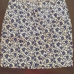 Chaps Stretch Navy & White Floral Mini Skirt, Size 6